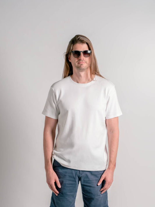 T-Shirt mit individuellem Schnitt aus Supima/Pima-Baumwolle von FVRT